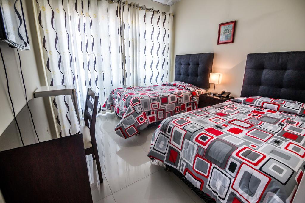 פיורה Hotel El Sol מראה חיצוני תמונה